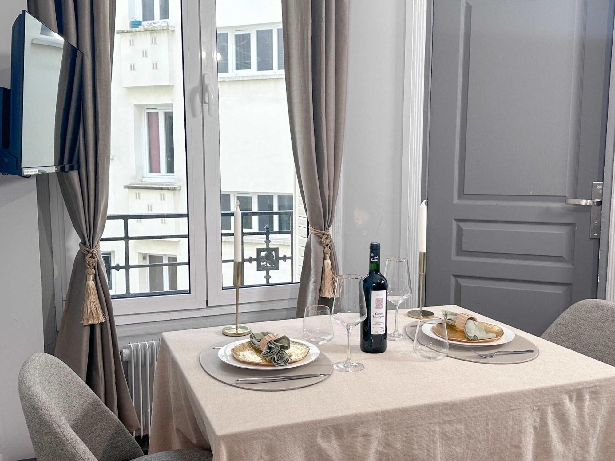 Appartement Cosy Hideaway Near Montparnasse à Paris Extérieur photo